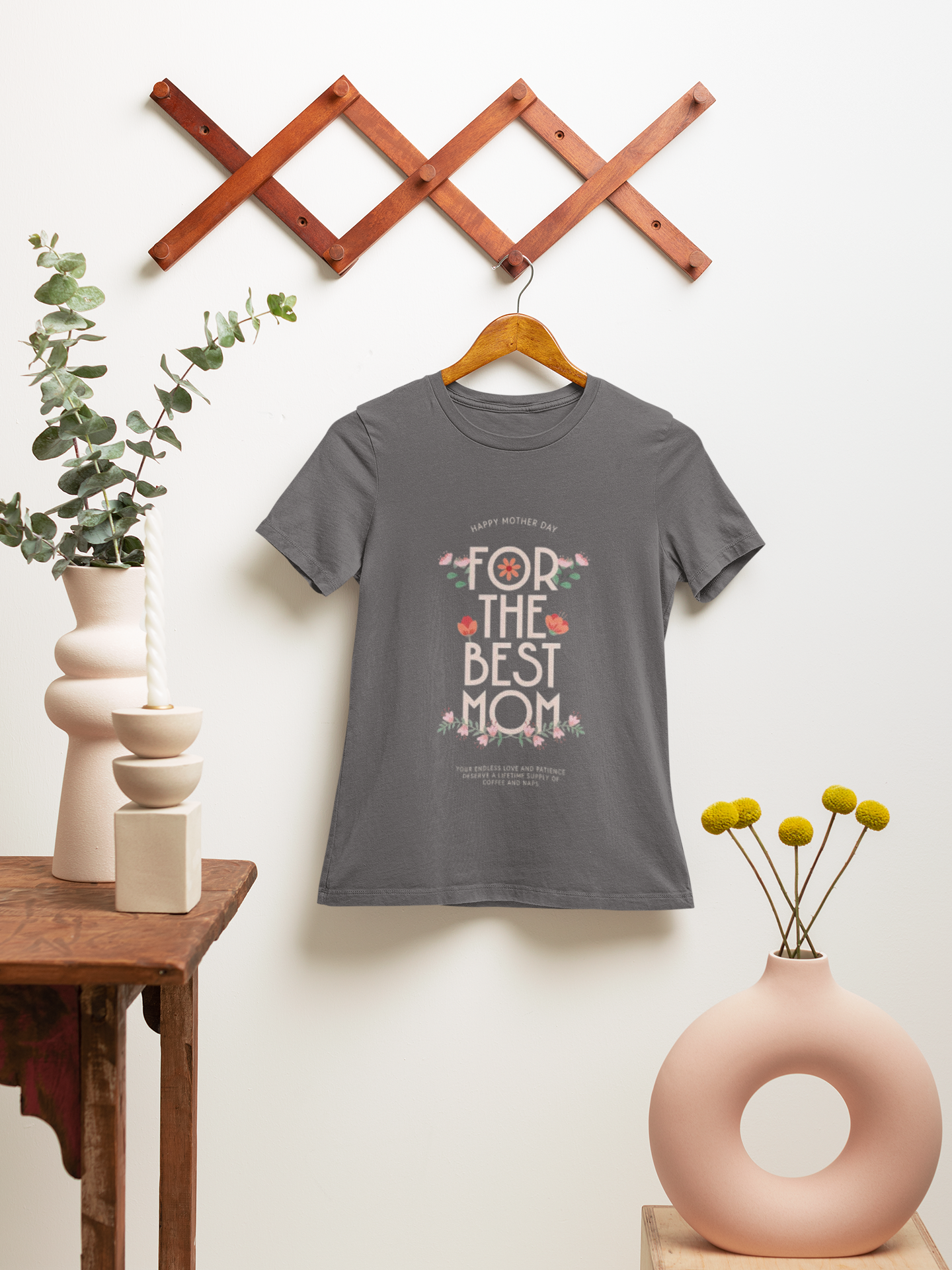 Best Mom Floral Tee — 'The Best Mom' Mother's Day T‑Shirt